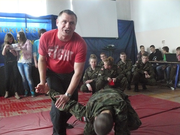 szkoly07.jpg