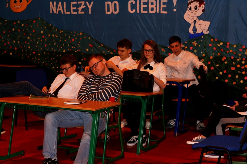 szkola19.jpg