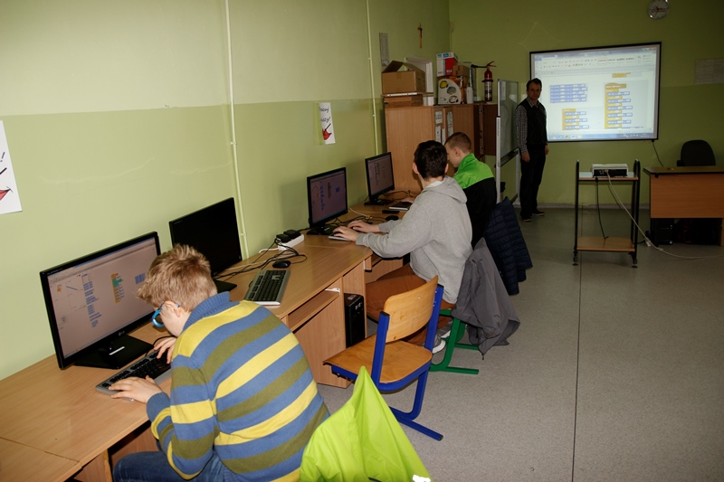 scratch103.jpg