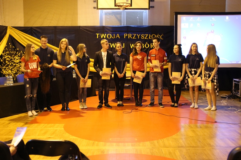 szkoly04.jpg