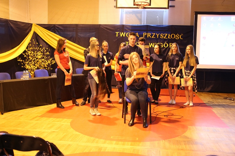 szkoly05.jpg